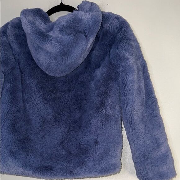 Under Armour Blue /Purple Puffer Jacket with Plush Texture - Picture 10 of 12